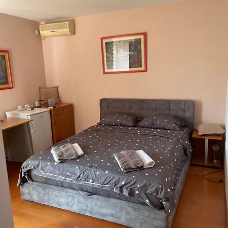 Vila Belilo Sremski Karlovci Luaran gambar