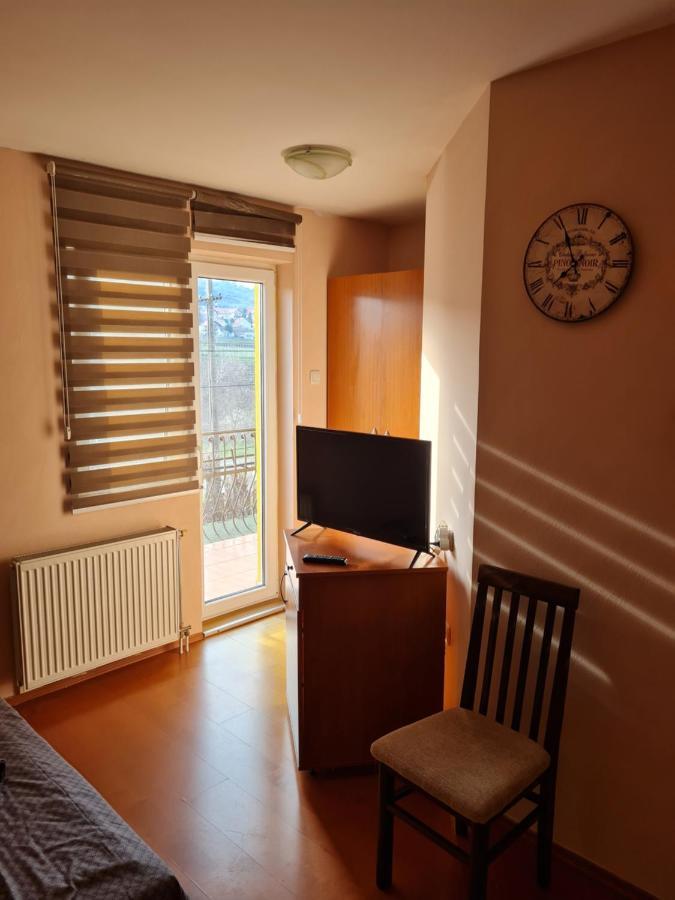 Vila Belilo Sremski Karlovci Luaran gambar